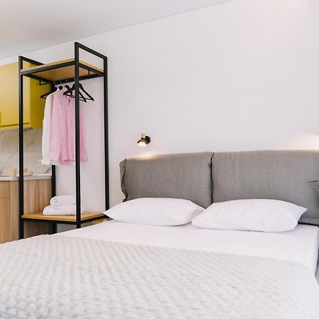 Blue Stone Luxury Suites Лименария Екстериор снимка