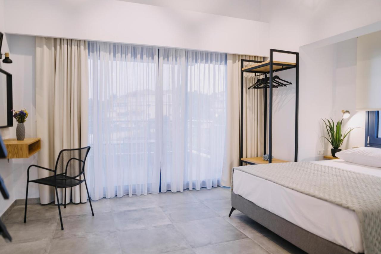 Blue Stone Luxury Suites Лименария Екстериор снимка