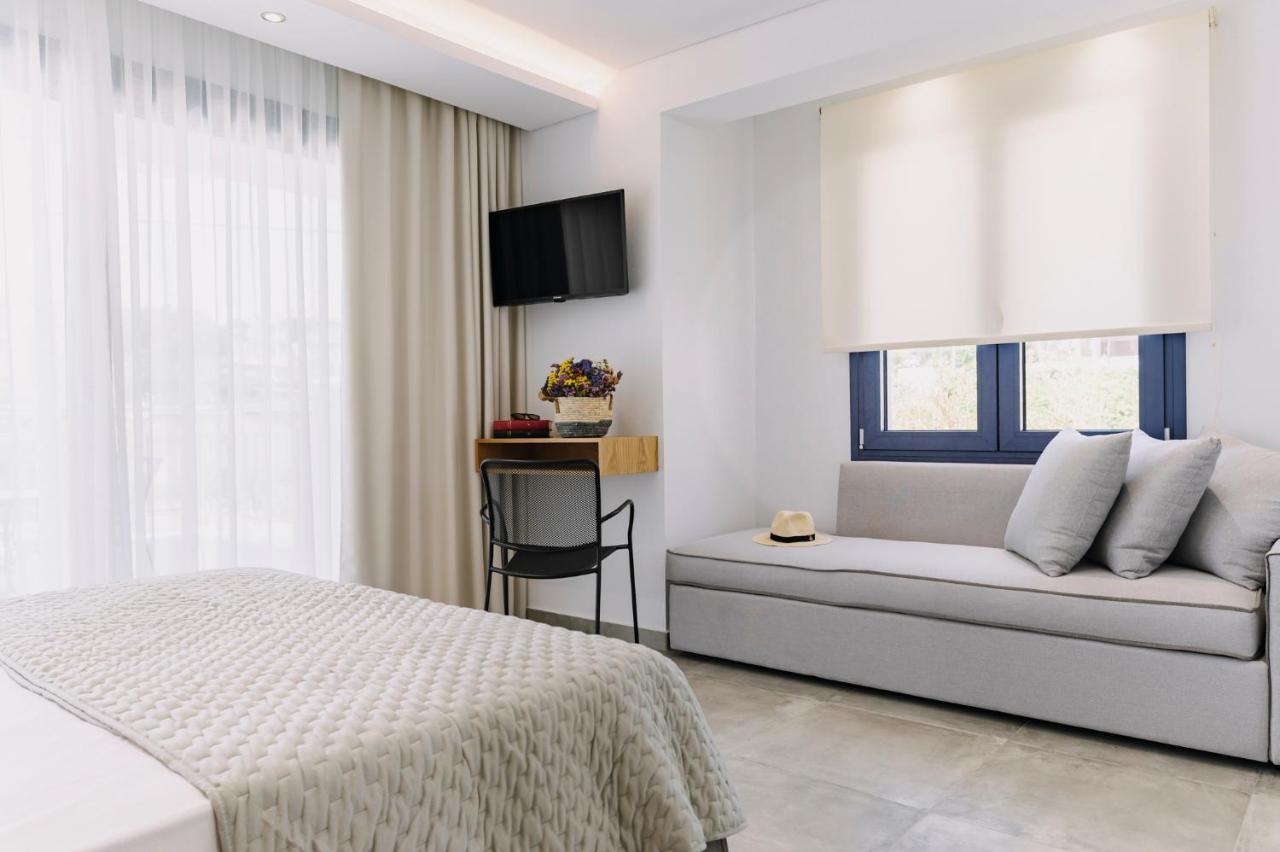 Blue Stone Luxury Suites Лименария Екстериор снимка