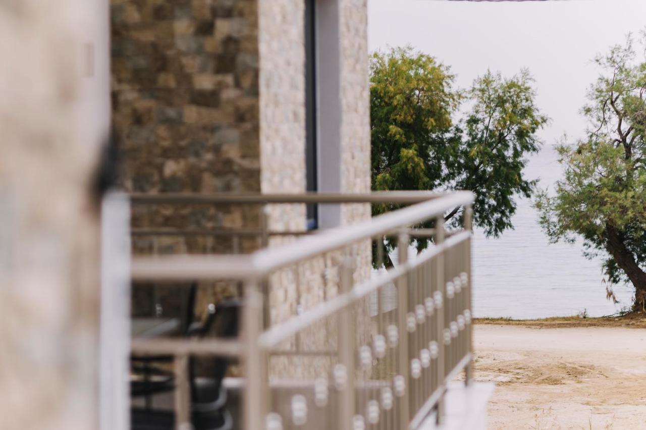 Blue Stone Luxury Suites Лименария Екстериор снимка