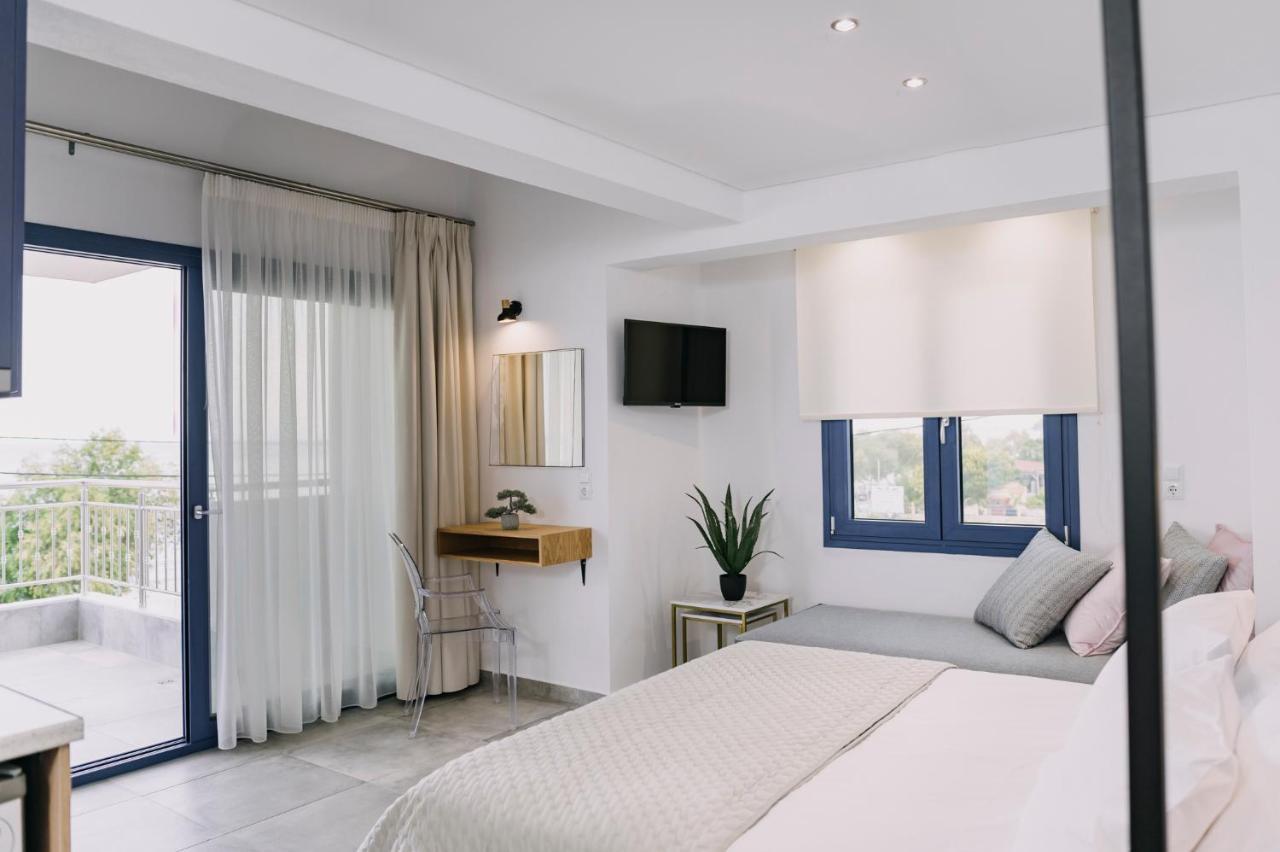 Blue Stone Luxury Suites Лименария Екстериор снимка