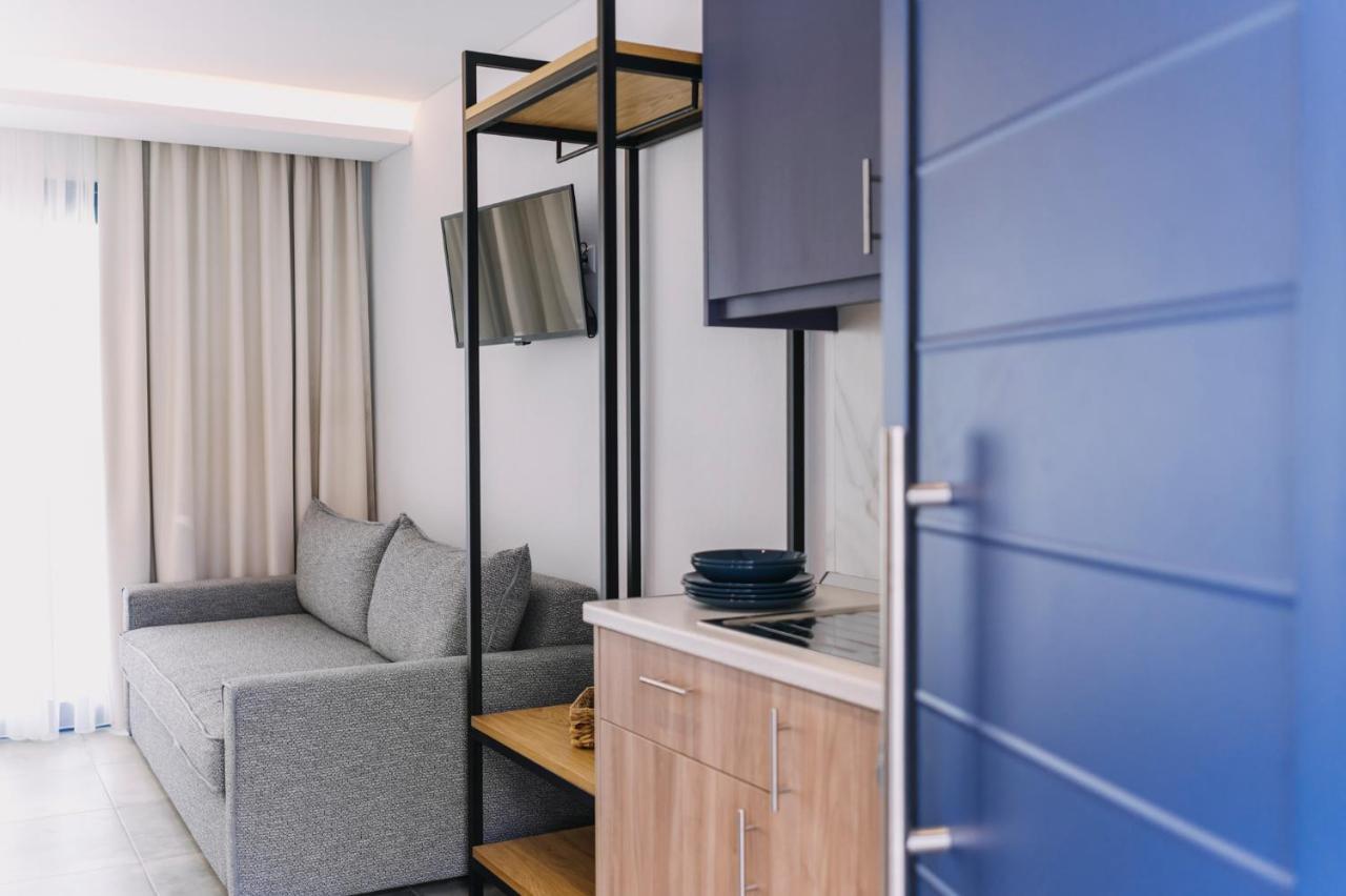 Blue Stone Luxury Suites Лименария Екстериор снимка